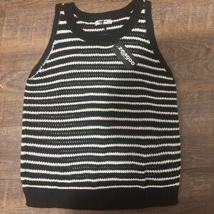 Zeagoo Monochrome Striped Knit Tank Top